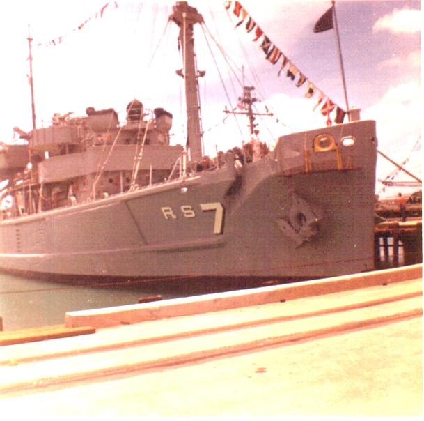 USS Grapple2